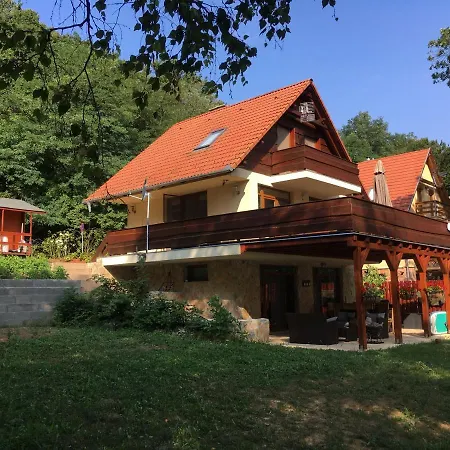 Ferienhaus House